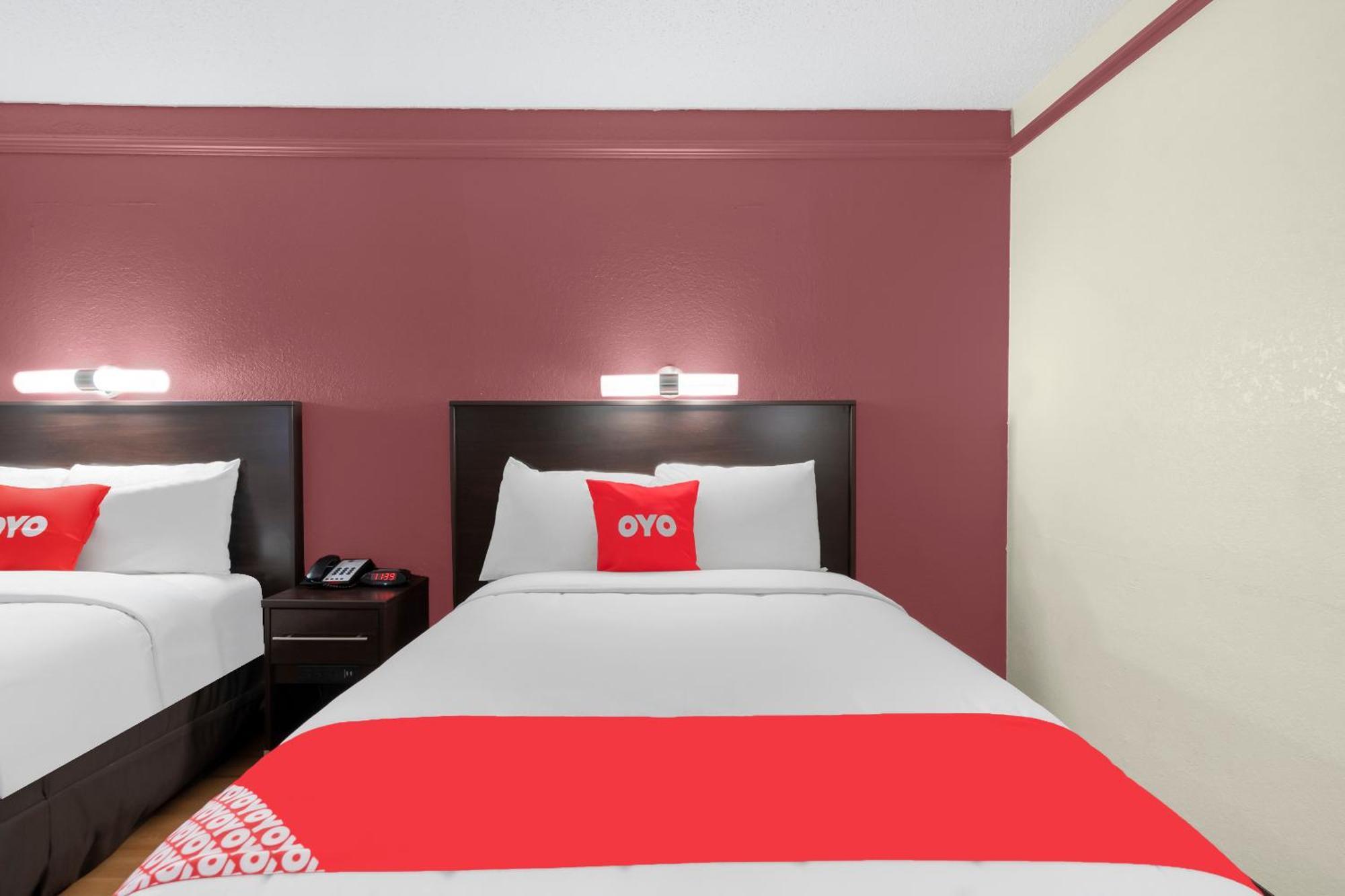 Oyo Hotel Tulsa N Sheridan Rd & Airport Exterior photo